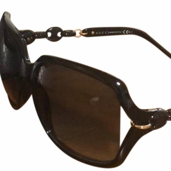 Gucci Accessories - Gucci woman sunglasses